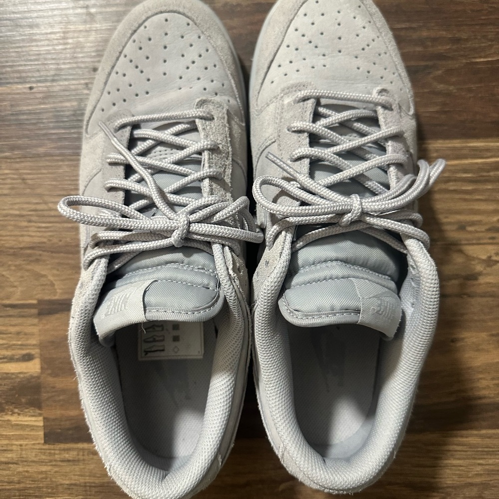 Nike Dunks Gray - image 8